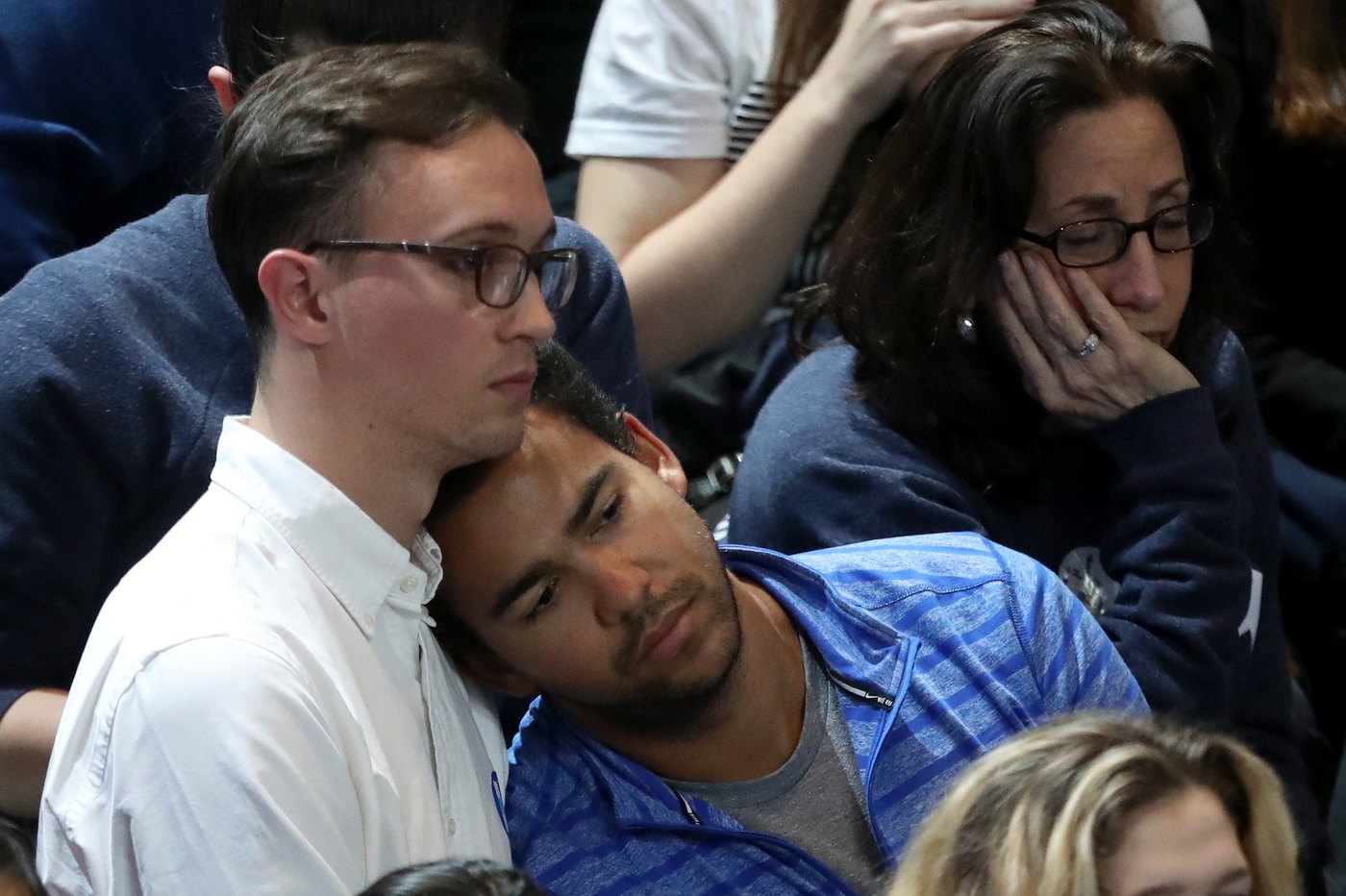 19 Photos Of Clinton Vs Trump Supporters The Moment They Knew Who Won