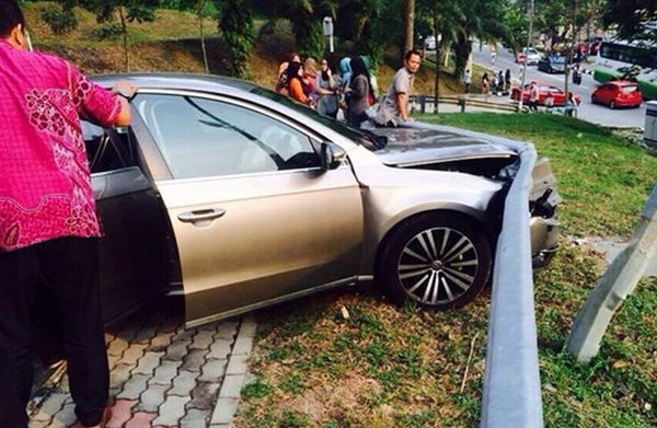 Gambar Pensyarah Uitm Shah Alam Terlanggar Pelajar Sehingga Maut Dalam Kampus