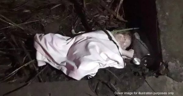 A Newborn With His Umbilical Cord Still Attached Was Found Abandoned In ...