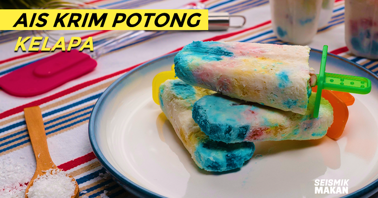 Raikan Hari Kebangsaan Dengan Ais Krim  Potong  Kelapa Yang 