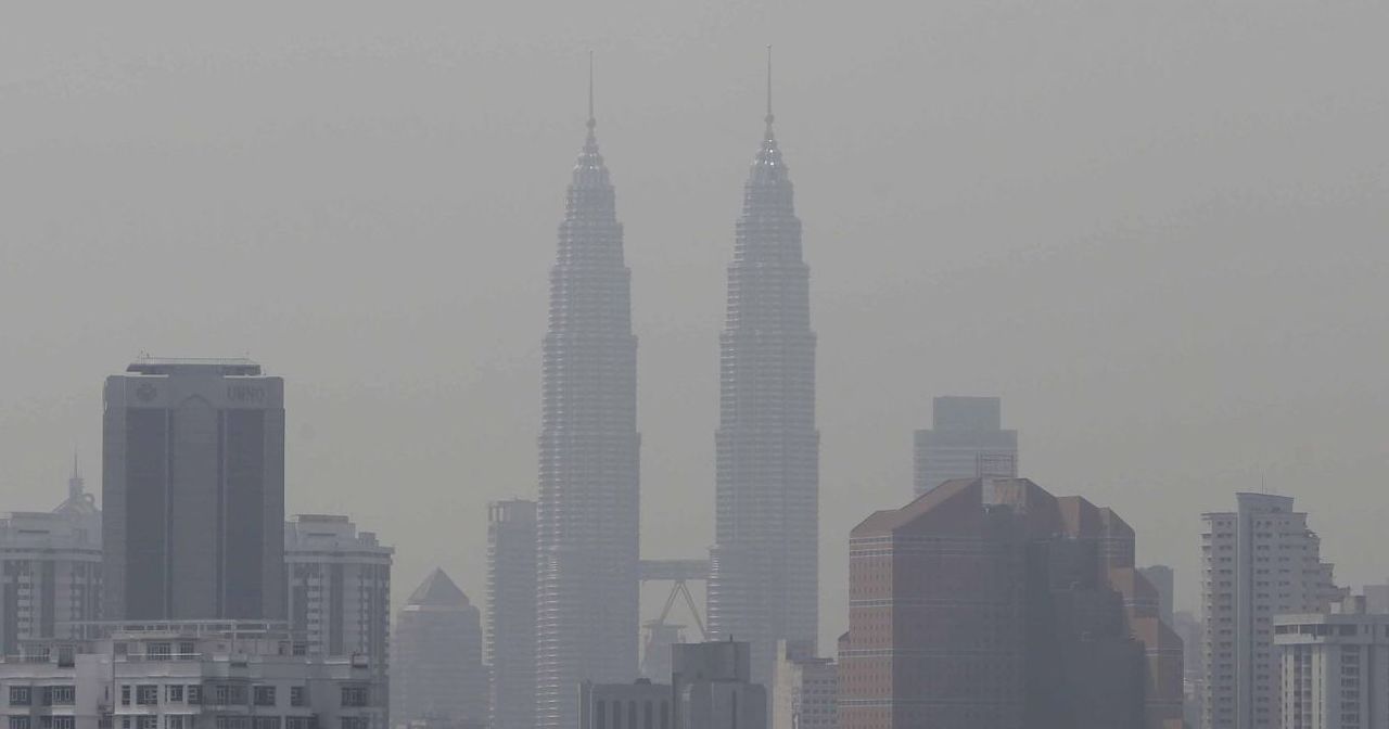 Get Your Masks Out Guys Haze Has Returned To Malaysia At Unhealthy Levels