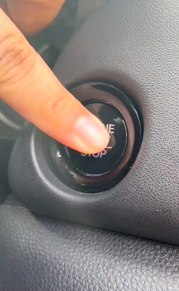 Des voitures malodorantes ?  C’est un moyen facile de se débarrasser des mauvaises odeurs, flatulences et Hapak dans votre voiture !