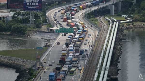 The accident led to heavy traffic on the Causeway this morning, 7 July.