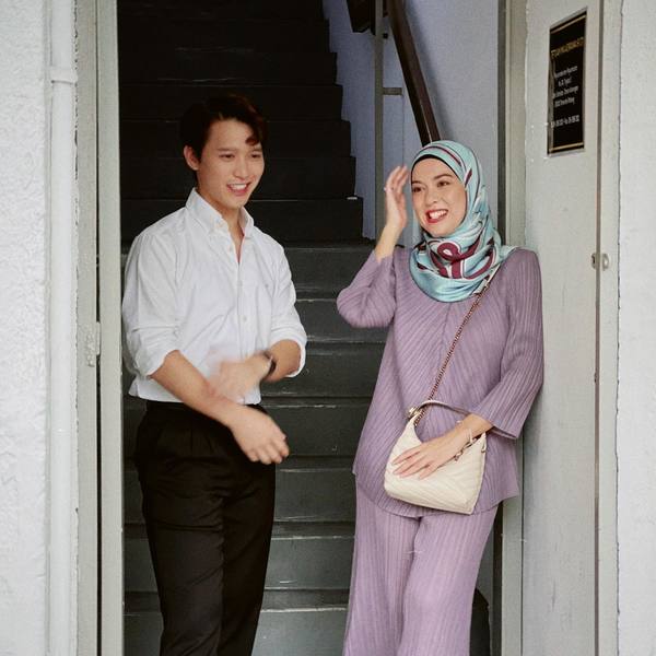 Lee with Malaysian actress, Siti Saleha, in 7 Hari Mencintaiku 3.