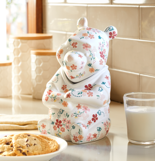 Winnie The Pooh Cookie Jar and Kitchen Cannister Set.