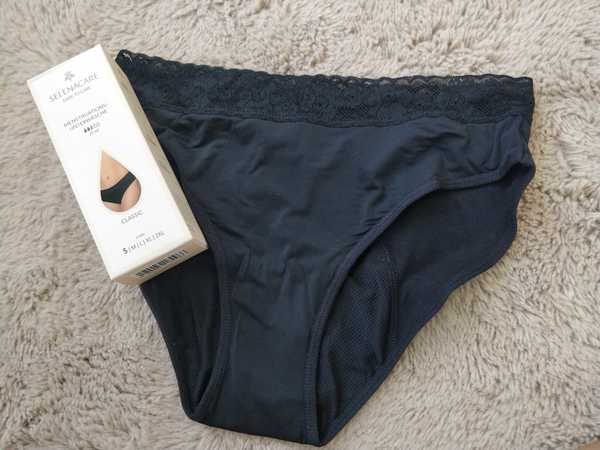 SELENACARE, Menstrual Undies, CLASSIC, Black, Size M