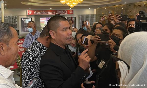 Jamal at the UMNO headquarters on Monday, 22 August.