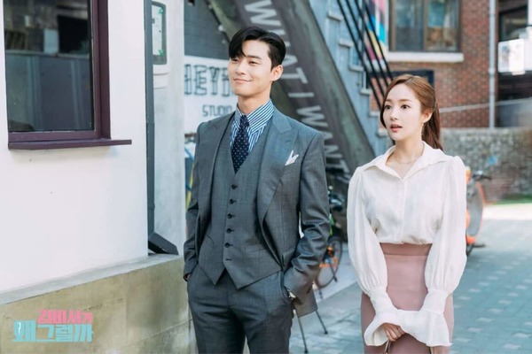 'What's Wrong With Secretary Kim' stars South Korean actor Park Seo-joon and actress Park Min-young.