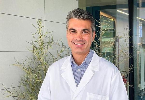 Dr Christian Brogna, a neurosurgeon and expert in awake surgery.