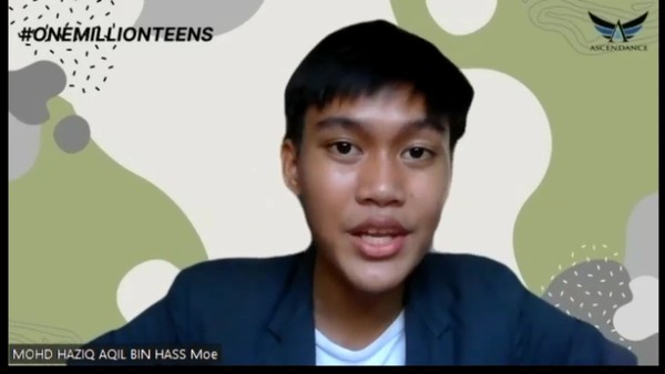 Mohd Haziq speaking on an Ascendance online show 'Ascendance Weekly Round-Up' on Facebook.