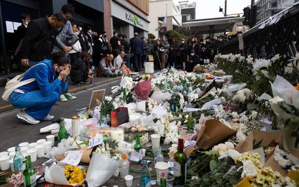 Memorial site dedicated to the victims of the Itaewon tragedy.