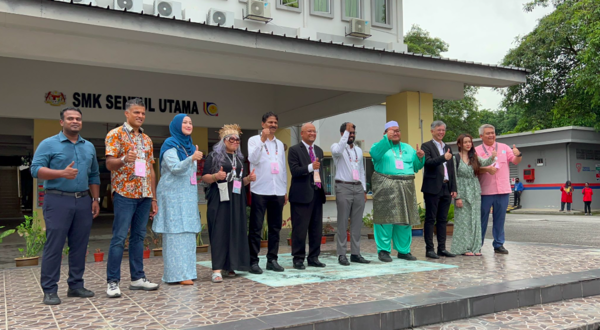 Suruhanjaya Pilihan Raya (SPR) mengesahkan terdapat 10 calon bakal bertanding bagi kerusi Parlimen Batu pada PRU15 kali ini.