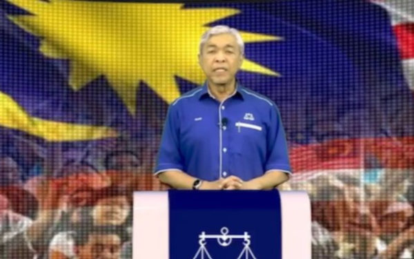 Zahid while announcing the Barisan Nasional (BN) manifesto on 7 November.