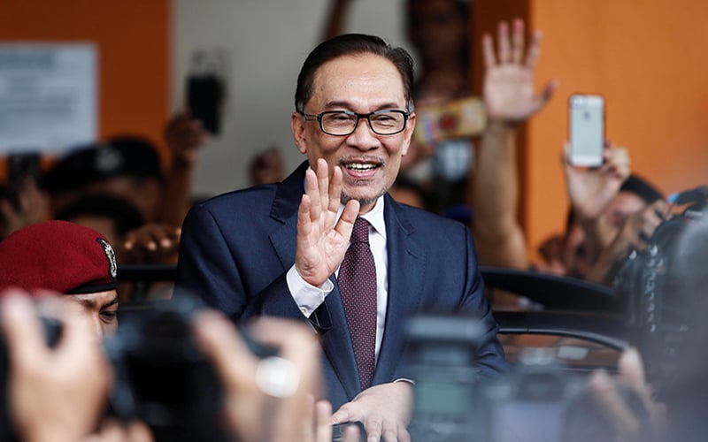 [RASMI] Anwar Ibrahim Bakal Dilantik Sebagai Perdana Menteri Ke-10 - Agong