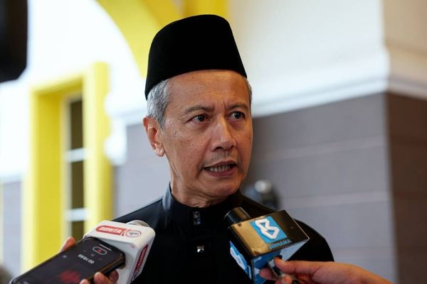 A file photo of Tan Sri Azhar Azizan Harun.