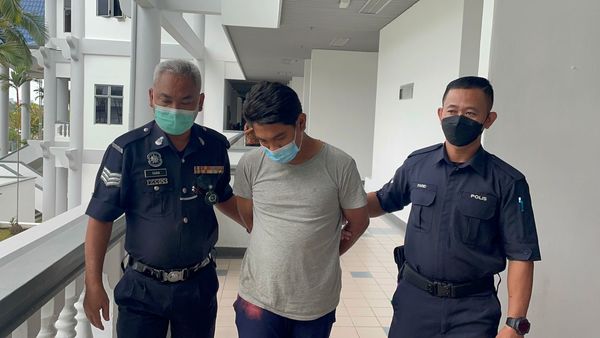 Mohd Nazri Nazaruddin at the magistrate court today, 16 December.