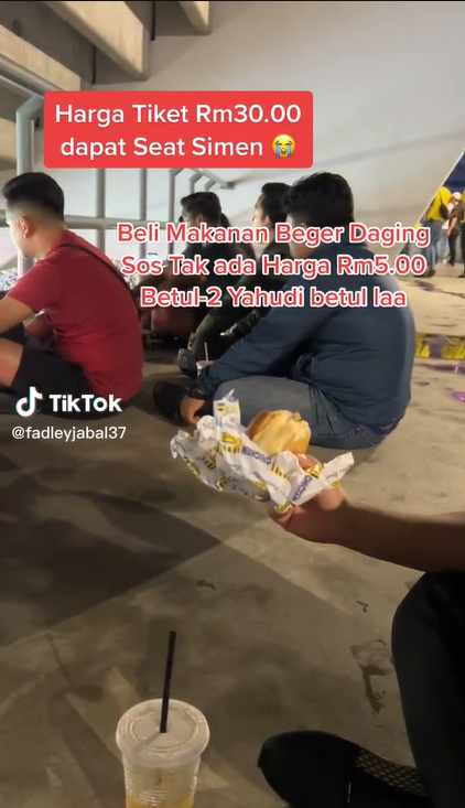 Burger Harga Yahudi And Dapat Pula Seat Simen Penyokong Harimau Malaya Ini Luah Rasa Kesal 8211