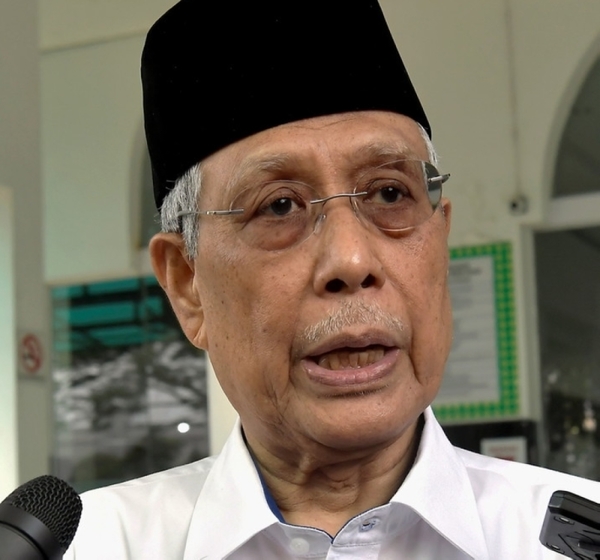 MAIS chairman Abdul Aziz Mohd Yusof.