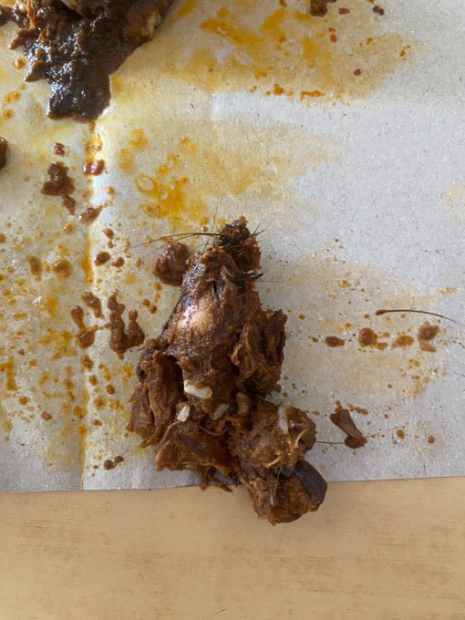 [VIDEO] Trouvé une tête de rat dans du riz cuit à la vapeur, ce jeune homme continue d’être traumatisé après avoir fini de manger