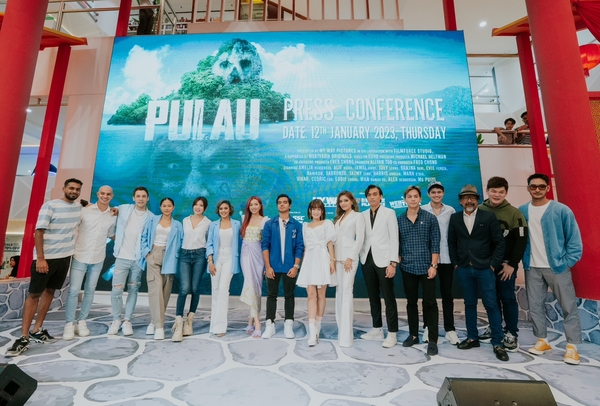 The 'Pulau' cast at a press conference in Sungei Wang Plaza on 12 January.