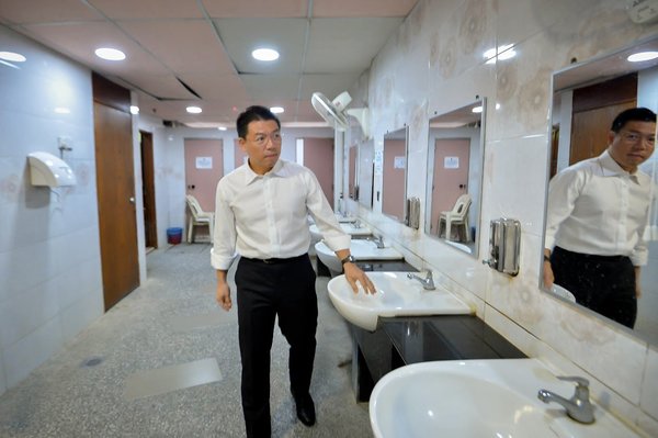 Local Government Development Minister Nga Kor Ming recently visited the public toilet at Dataran Merdeka Kuala Lumpur.