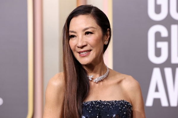 Yeoh at the 2023 Golden Globe Awards.