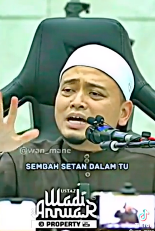 Screenshot of the clip showing Ustaz Wadi saying Hindus are devil worshippers.