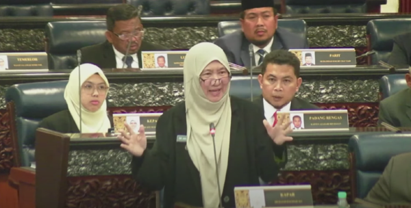 Dr Halimah Ali making her speech in parliament.