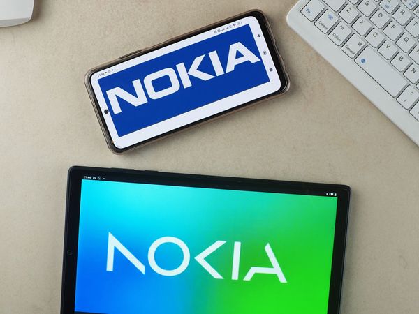 A comparison between the old and new Nokia logos.