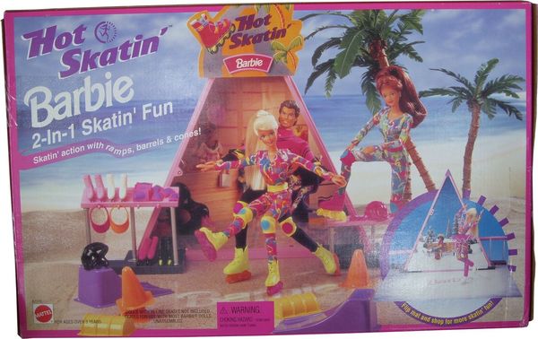 Hot Skatin' Barbie play set from 1994. The set included skating ramps and accessories for the dolls, which were sold separately.