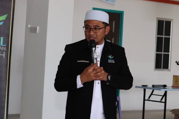 Ketua Pegawai Operasi AKMAL, Imam Muda Fakhrul