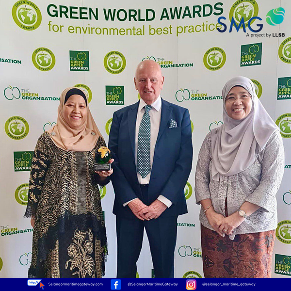 From left to right: Puan Nini Shazrina Ahmad Shamli, Director, Corporate Services of LLSB; Roger Wolens, Founder and CEO of The Green Organisation; and Puan Hajah Norita Mohd Sidek, CEO of Menteri Besar Selangor (Incorporated).