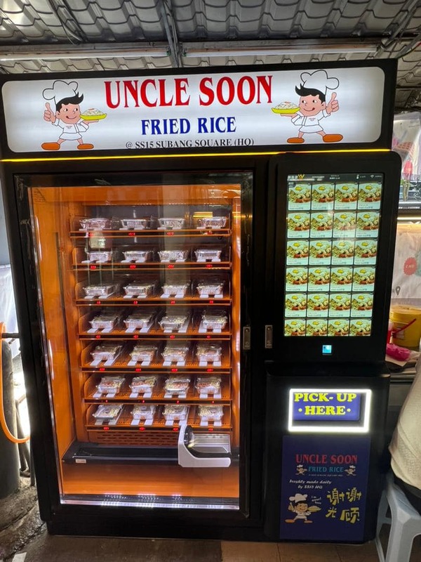 The first Uncle Soon Fried Rice vending machine in Kajang.