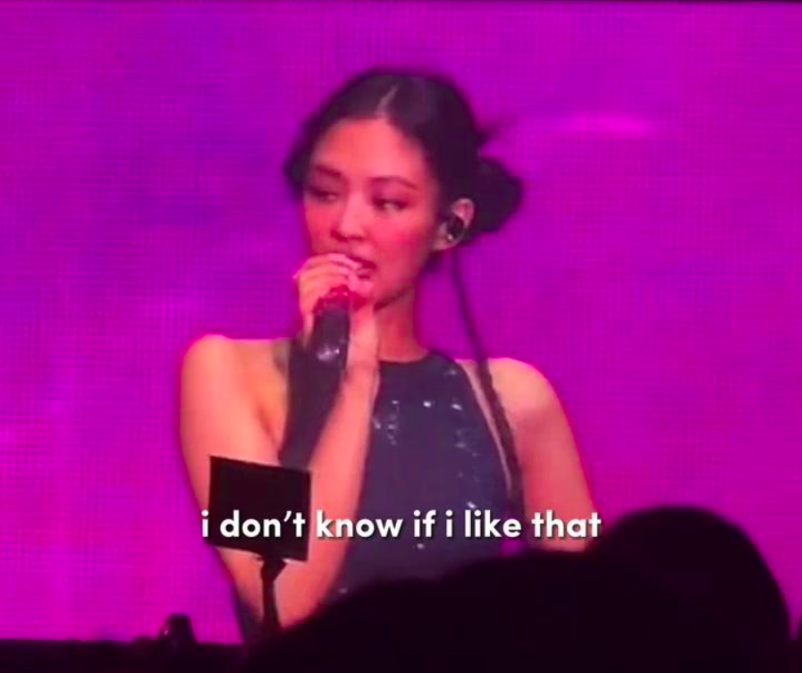 Jennie Calls Out Fans For Being On Their Phones During BLACKPINK ...