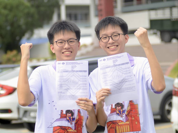 Yeap Kai Wen and Yeap Kai Wei scored a CGPA of 4.0 in STPM last year.