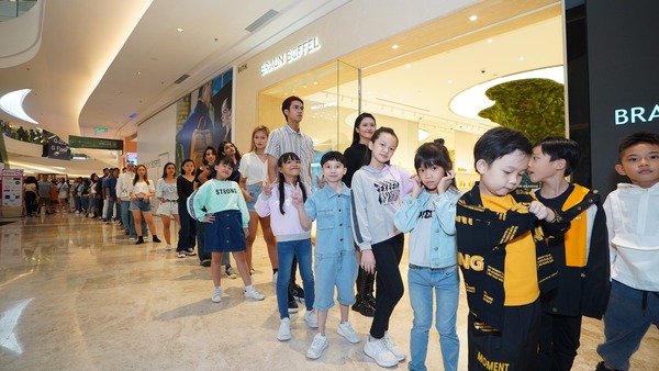 Models of all ages walked through the mall to the main catwalk in the Centre Court.