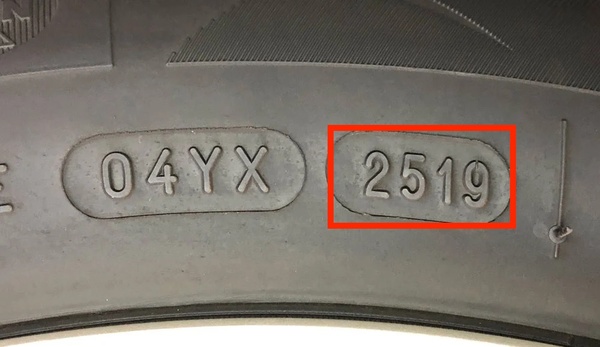 Example of a tyre manufacturing date (circled in red).