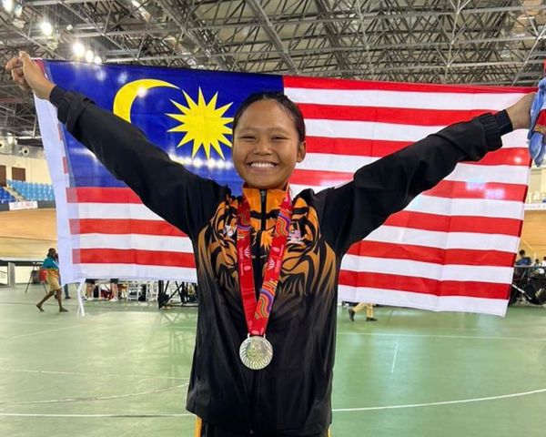 Nur Alyssa Mohd Farid, silver medalist of the Cycling-Track Women's Sprint event.