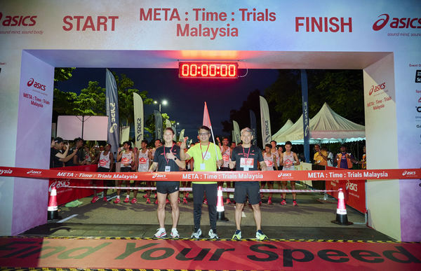 From Left: Mr Goh Boon Hwa (Product Merchandising Director, ASICS Asia), Mr Boon Tib Soom Nik (Country Manager, ASICS Malaysia and Mr Trin Thanakittivara (Country Manager, ASICS Thailand).