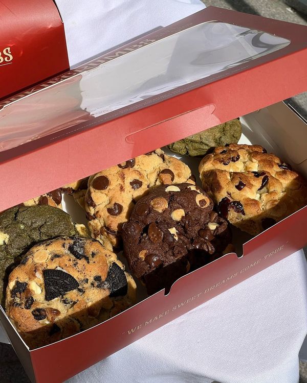 Medium Box Cookies (Mix & Match)