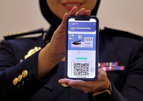 Download the MyJPJ app to renew your driver's licence and road tax conveniently.