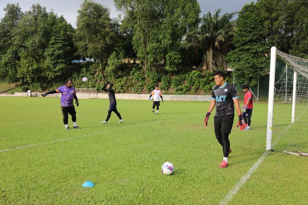 Jamsari Sabian now works as a goalkeeping coach.