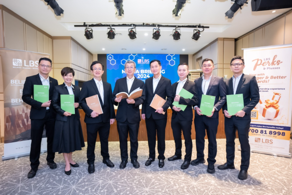 Tan Sri Ir (Dr) Lim Hock San, Executive Chairman of LBS Bina Group, with Directors of LBS & MGB, namely Isaac Lim, Datuk Richard Lim, Dato Sri Barry Lim, Datuk Wira Joey Lim, Lucas Lim, Dato Cynthia Lim, and Dato Sri Daniel Lim, at the LBS 2024 Media Briefing held at the LBS HQ in Petaling Jaya.