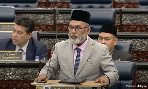 Chairman of the task force (food cluster) under the National Action Council for Cost of Living (NACCOL) Datuk Syed Abu Hussin Hafiz Syed Abdul Fasal.