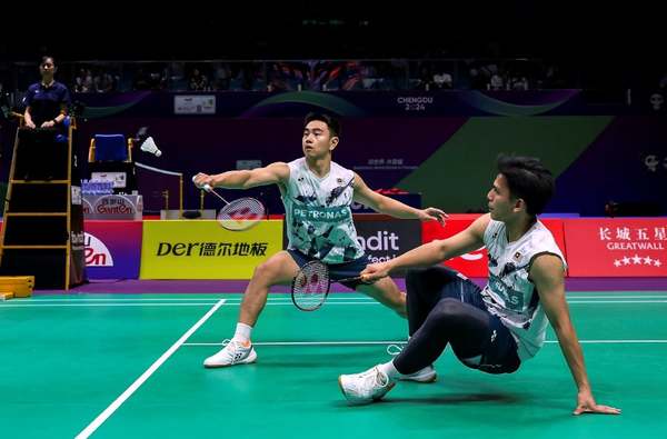 Goh Sze Fei and Nur Izzuddin Rumsani secured Malaysia's spot in the semi-finals of the 2024 Thomas Cup.