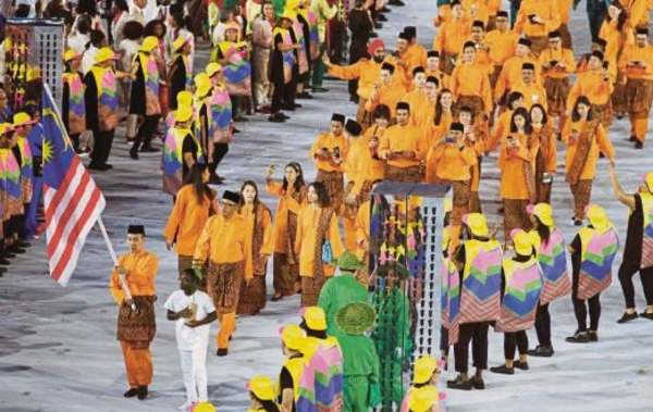 The Malaysian contingent at the opening ceremony in Rio de Janeiro, Brazil, on 5 August 2016.
