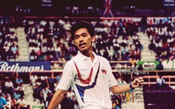 Rashid Sidek during a match in the Thomas Cup finals at Stadium Negara on 5 May 1992.