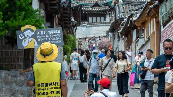 Following growing complaints, signs in four different languages warning tourists about noise levels, were installed in 2018.