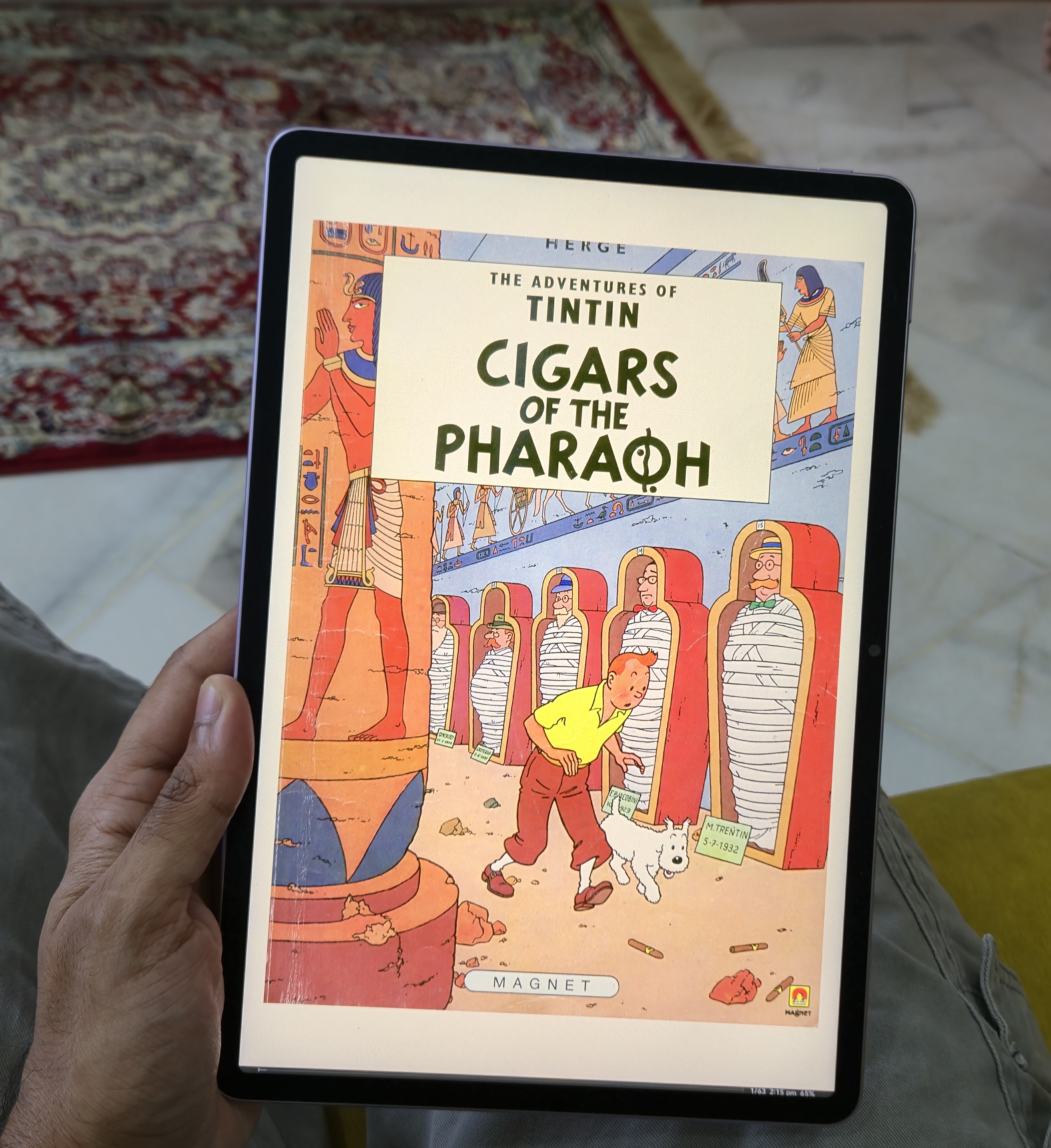 Reading comics on the HUAWEI MatePad 11.5