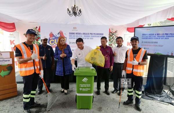 Nga was at a press conference for the launch of Hari Cuci Malaysia at the Fasiliti Inovasi Kitar Semula in Putrajaya on Thursday, 26 September.